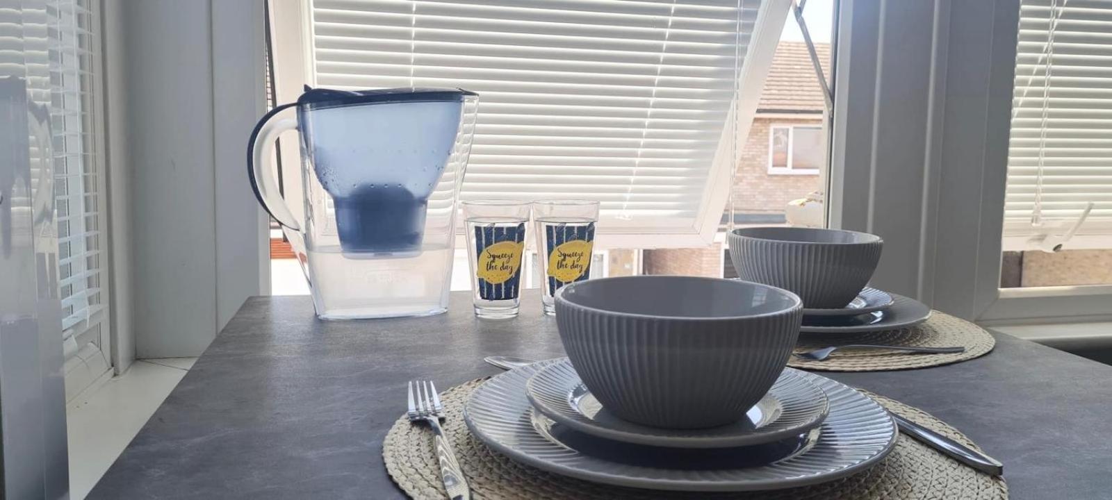 סאות'אנד און סי Westcliff-On-Sea Modern 2 Bedroom Apartment - Free Parking מראה חיצוני תמונה